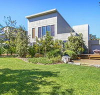 Sunshine Beach House 25 metre walk to the beach - Accommodation Perth