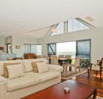 Villa Mer stylish waterfront accommodation - Accommodation Perth