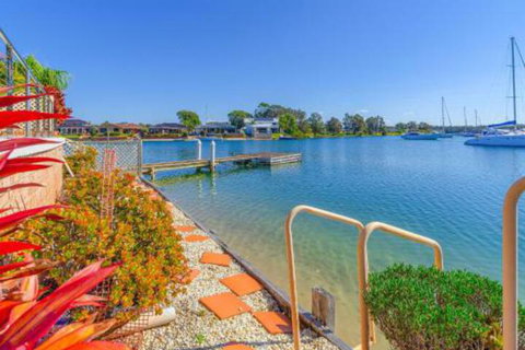 Seachange Waterfront - Accommodation Perth 5