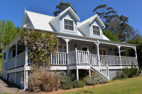 The Dolls House Charming 2 Bedroom Cottage Just A Short Walk From The Village - Accommodation Perth 0