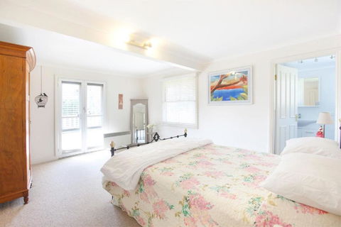 The Dolls House Charming 2 Bedroom Cottage Just A Short Walk From The Village - Accommodation Perth 4