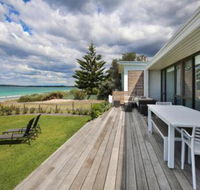 Azure Absolute Beachfront Pet Friendly - Accommodation Perth