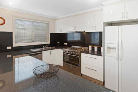 Bay Watch - Accommodation Perth 4
