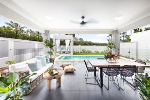 WINDFALL In PALM COVE - Perth Resorts 5