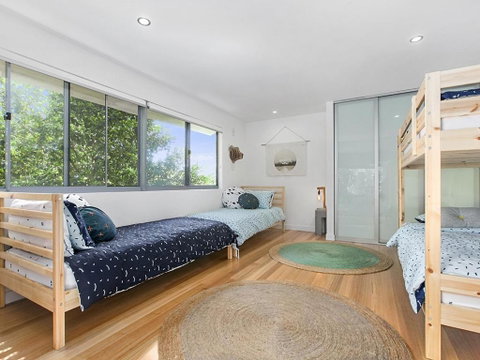 Stunning Seaviews Sunshine Beach - Accommodation Perth 4