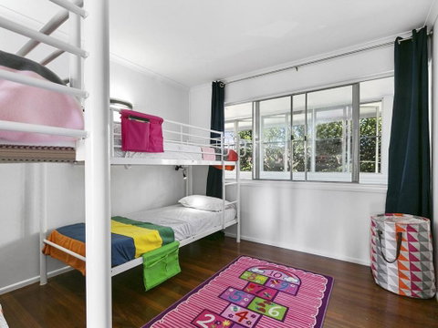 Surfs Up Peregian Beach - Accommodation Perth 3