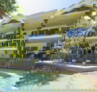 Champagne Apartment 1 - Perth Resorts