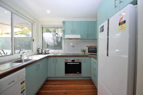 MAGIC BEACH HOUSE PET FRIENDLY - Accommodation Perth 4