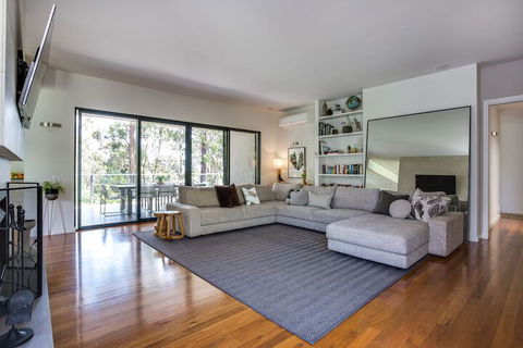 Kalina Retreat Tennis & Pool - Accommodation Perth 6