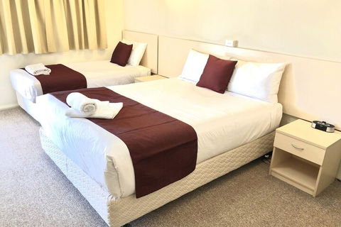 Overlander Motor Lodge - Accommodation Perth 7