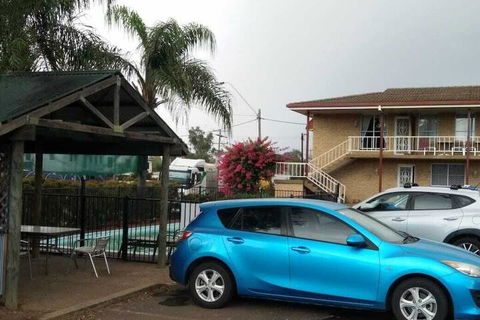 Overlander Motor Lodge - Accommodation Perth 1