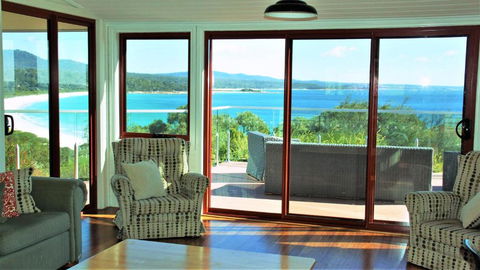 DOLPHIN LOOKOUT COTTAGE Amazing Views Of The Bay Of Fires - Accommodation Perth 3