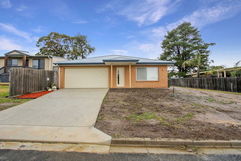 V & V Family Dream Away - Perth Resorts 1