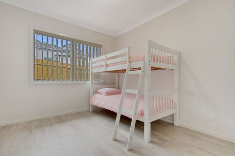 V & V Family Dream Away - Perth Resorts 5