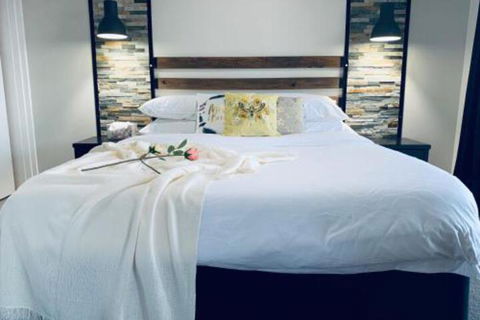 The Silvermoon Villa Private Villa - Accommodation Perth 2