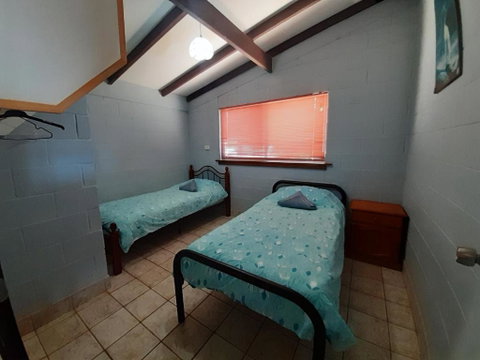 Carnarvon Beach Retreat - Accommodation Perth 6