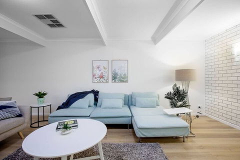 Quiet & Peaceful 3bed2bath Home @keilor Downs - Accommodation Perth 6