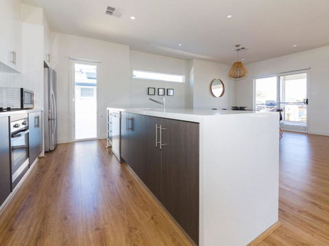 Bungala Coastal Retreat - Accommodation Perth 4
