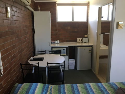 Millmerran Motel - Perth Resorts 2