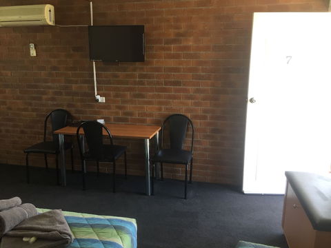 Millmerran Motel - Perth Resorts 5