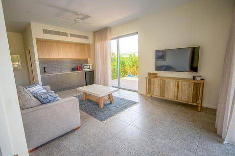 Dune Beachfront Apartments - Perth Resorts 6