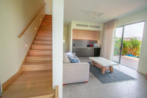 Dune Beachfront Apartments - Perth Resorts 2