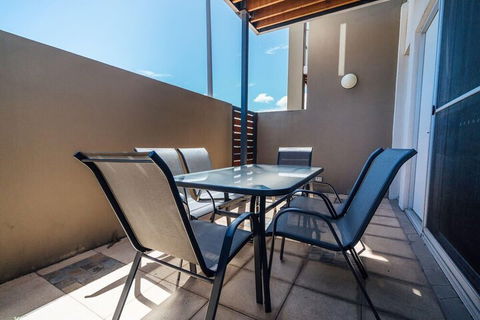 The Cove At New Port Pool Spa Sauna Gym & More - Perth Resorts 3