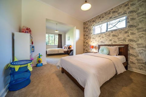 Evergreen On Franklin Family Friendly Wifi Unique - Accommodation Perth 7