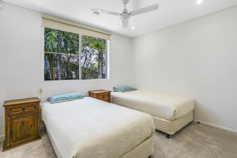 Enjoy The Views Sunshine Beach - Accommodation Perth 3