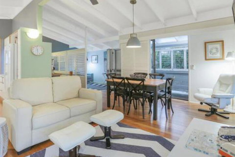 Cosy But Cool Sunshine Beach - Accommodation Perth 2