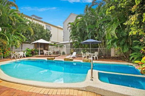 Beautiful North Facing River Views At Noosaville Unit 4 Riverside 235 Gympie Tce - Accommodation Perth 0