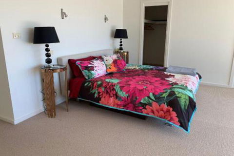Jacaranda Blue At Corlette - Accommodation Perth 3