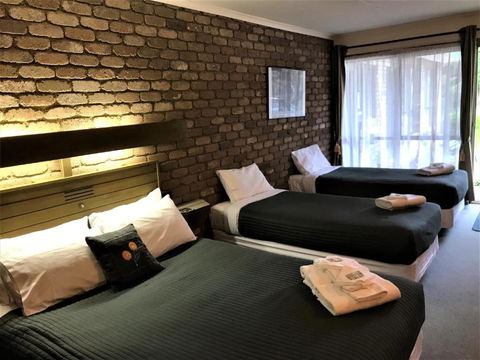 Eildon Lake Motel - Accommodation Perth 6