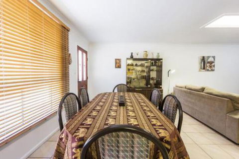 Gardina Place - Perth Resorts 7