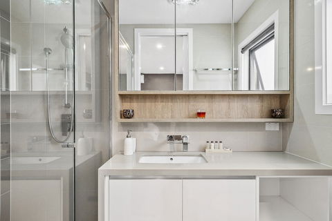 BOUTIQUE STAYS - Edinburgh Place - Accommodation Perth 1