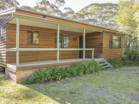 Centre Street 10 Lake Tabourie - Accommodation Perth 2
