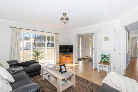 Macleay Street 23 Narrawallee - Accommodation Perth 0