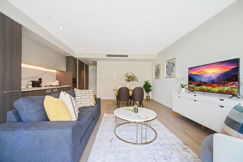 HomeHotel Luxurious High Rise Apt - Accommodation Perth 2