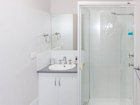 20 Lady Bay Road - Accommodation Perth 1