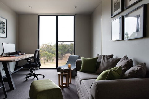 Ridge House - Accommodation Perth 6
