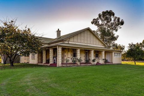 The Jazz B & B - Accommodation Perth 4