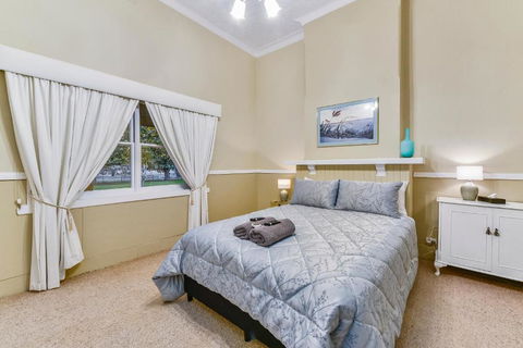 The Jazz B & B - Accommodation Perth 2