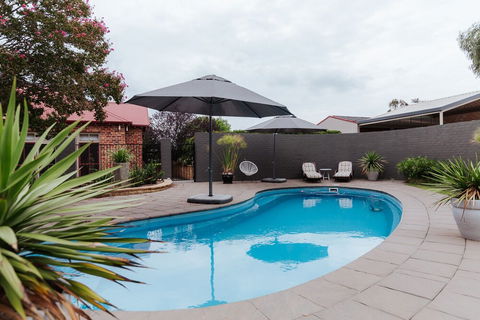 Magnificent Cotillion By Your Innkeeper - Perth Resorts 1