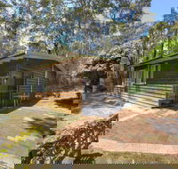 Gum Grove Chalets - Perth Resorts