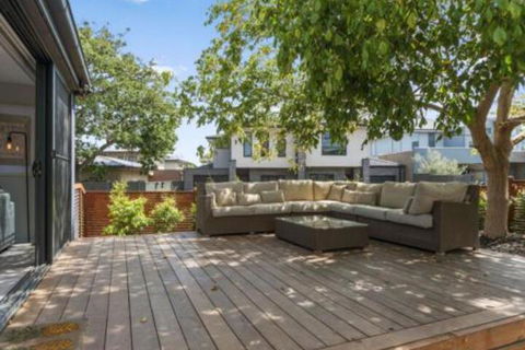 The Heart Of Cosmopolitan Mornington - Accommodation Perth 2