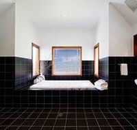 Elevated Plains Retreat 2 - Perth Resorts