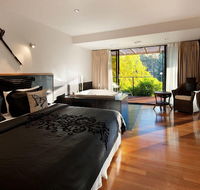 Springs Spa Villa - Perth Resorts
