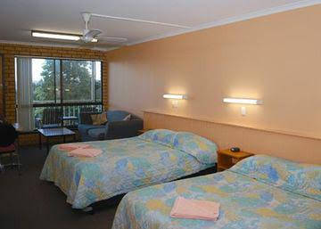ECONO LODGE BAYVIEW - Accommodation Perth 2