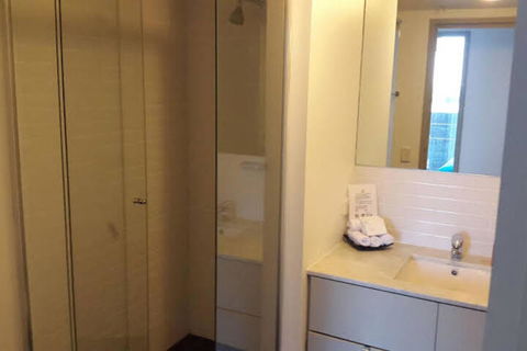 Apartment View Docklands Melbourne - Accommodation Perth 4