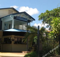 Dingo Moon Lodge Hostel - Perth Resorts